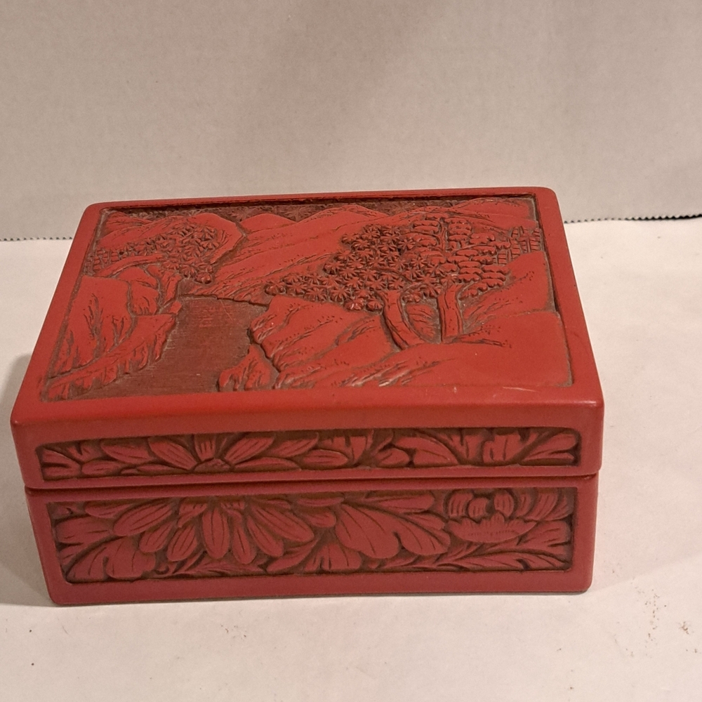 Japenese Carved Cinnabar Red Lacquer Rectangular Storage Trinket Box.
